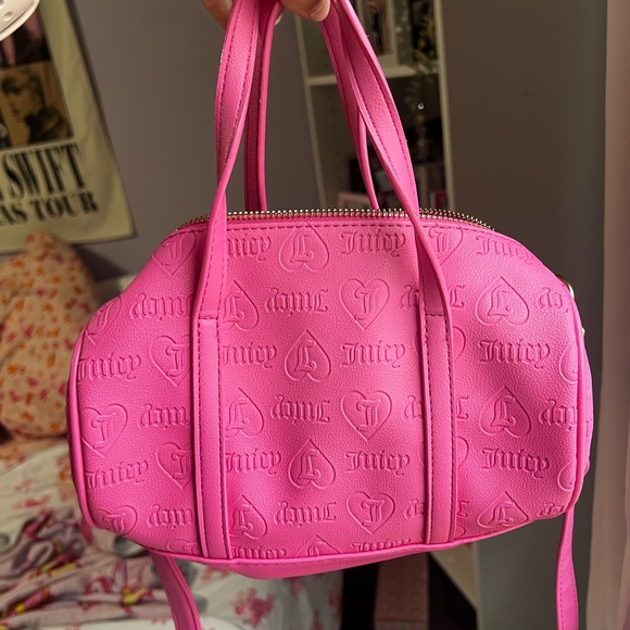 COPY - Juicy Couture Barrel Bag - Picture 4 of 4
